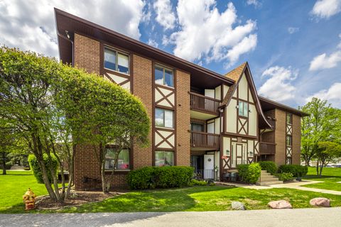 Tiny photo for Palos Hills, IL 60465 (MLS # 12627833)