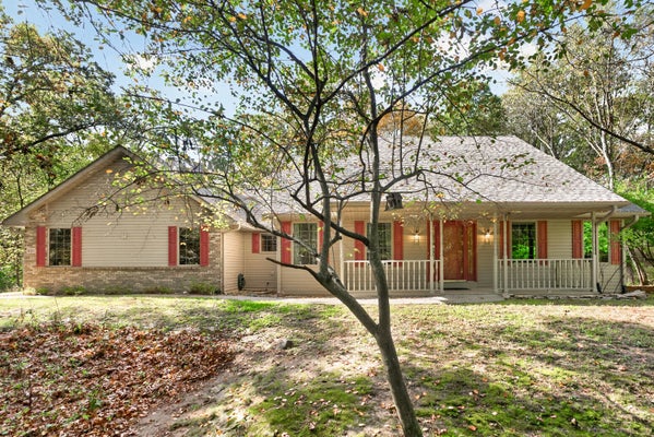 401 SLIPPERY ROCK DR, DIXON, IL 61021 - Image 31e42c52c4e389e7f8184aaca4f08861/1069444466