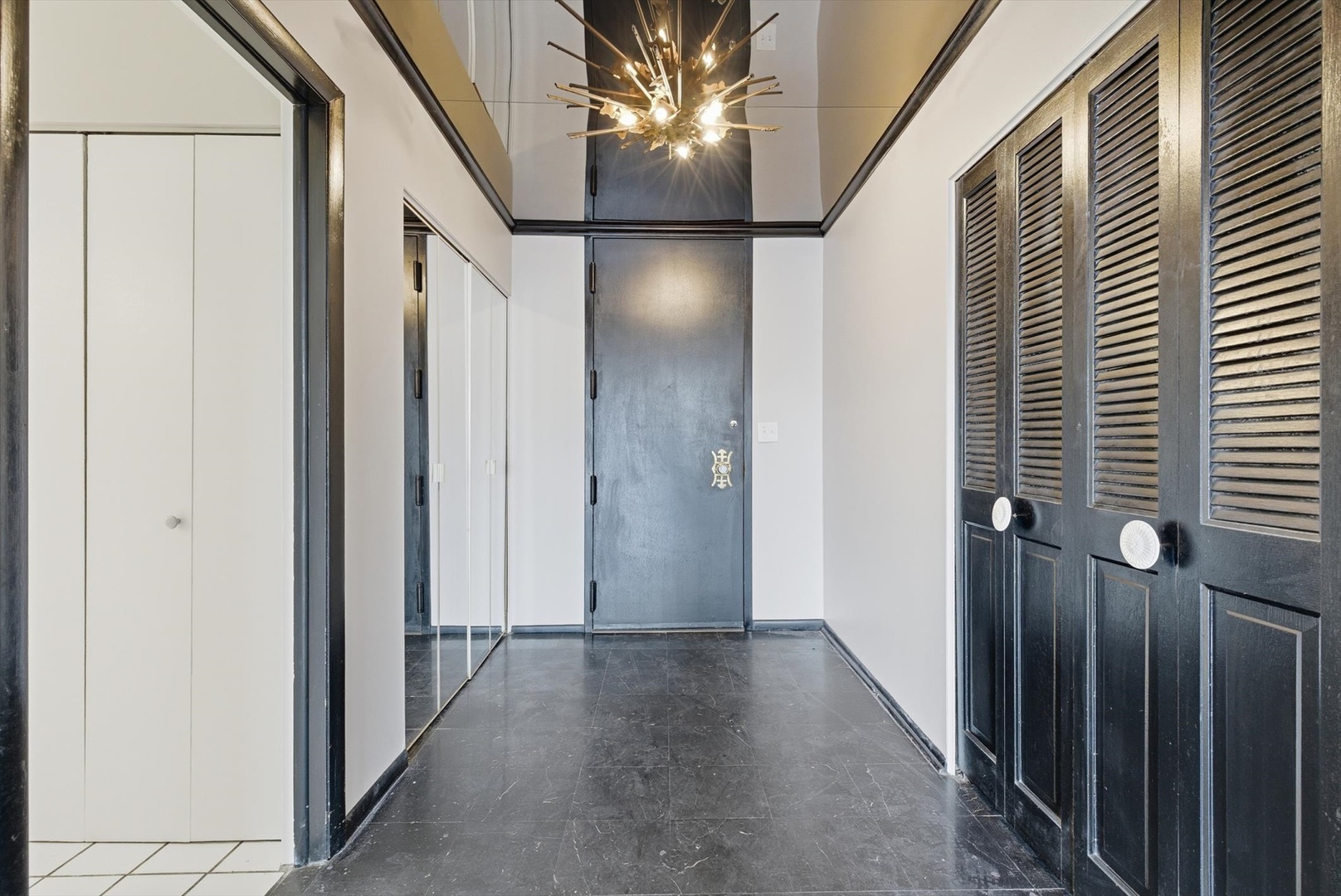 190 S Wood Dale Road 208