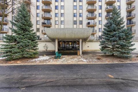 Tiny photo for 190 S Wood Dale Road #208, Wood Dale, IL 60191 (MLS # 12540812)