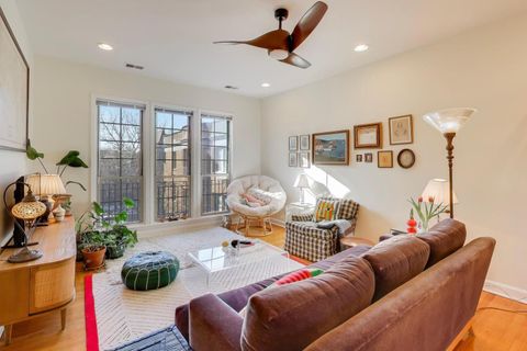 Tiny photo for 1524 W Fargo Avenue #3N, Chicago, IL 60626 (MLS # 12575819)