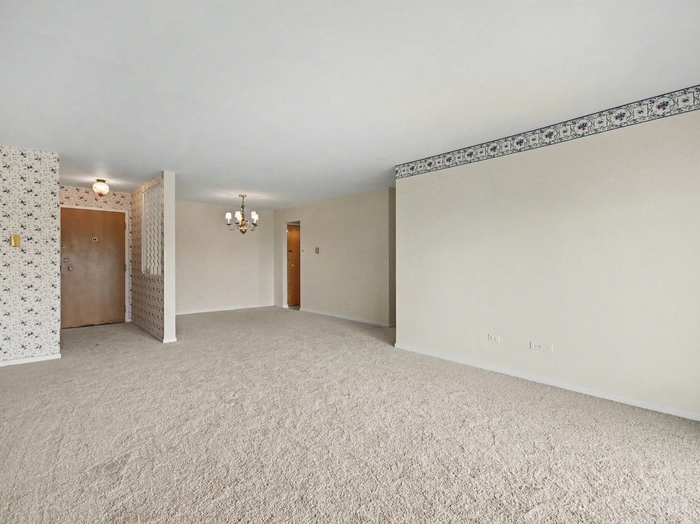 931 W Arquilla Drive 413