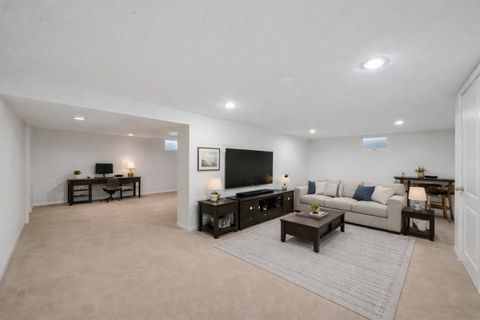 Tiny photo for 402 Locust Place, Deerfield, IL 60015 (MLS # 12604077)