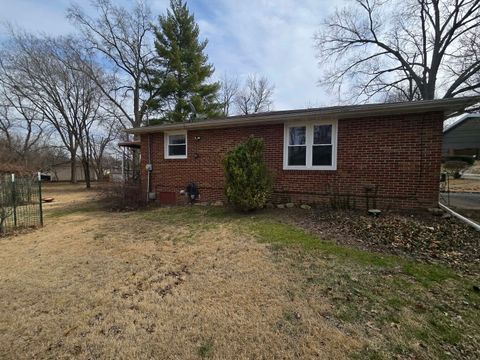 Tiny photo for 21 Rushton Drive, Mt Vernon, IL 62864 (MLS # 12576715)