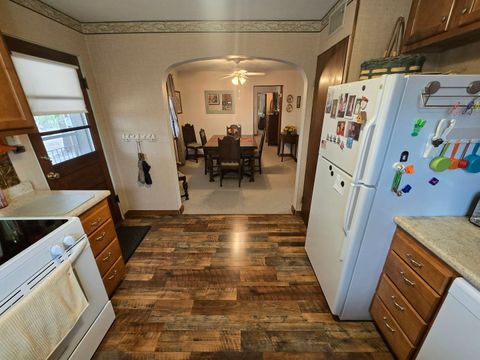 Tiny photo for 21 Rushton Drive, Mt Vernon, IL 62864 (MLS # 12576715)