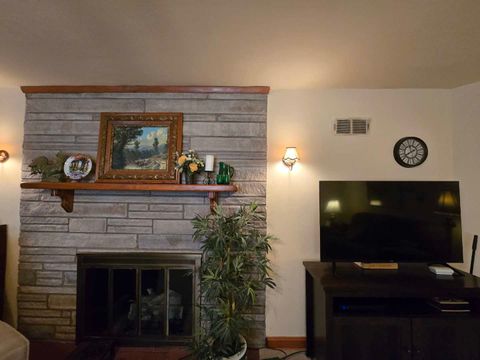 Tiny photo for 21 Rushton Drive, Mt Vernon, IL 62864 (MLS # 12576715)