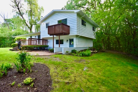 Tiny photo for 26890 N Longwood Road, Lake Forest, IL 60045 (MLS # 12744314)