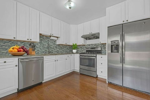 Tiny photo for 420 Berkshire Lane, Des Plaines, IL 60016 (MLS # 12756866)