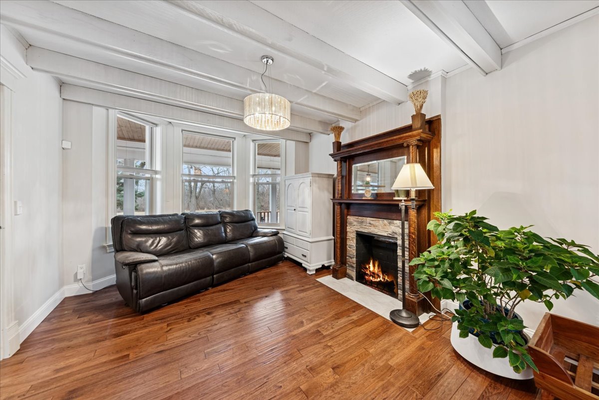 2720 Edina Boulevard