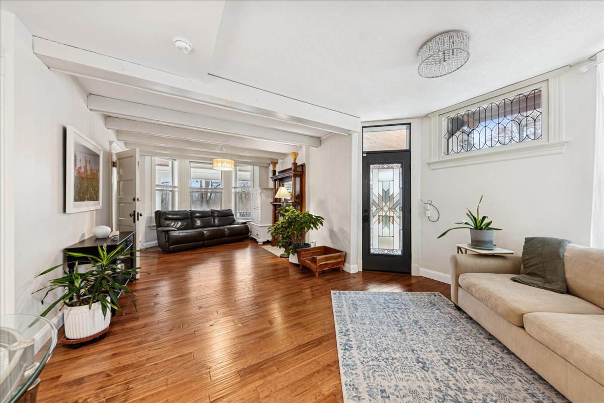 2720 Edina Boulevard