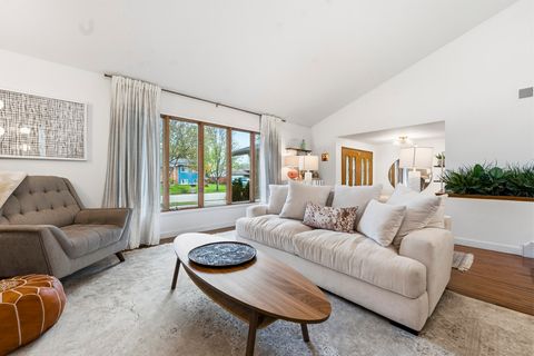 Tiny photo for 424 Assembly Drive, Bolingbrook, IL 60440 (MLS # 12623853)