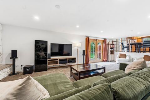Tiny photo for 424 Assembly Drive, Bolingbrook, IL 60440 (MLS # 12623853)