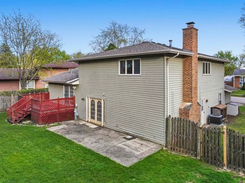 Tiny photo for 424 Assembly Drive, Bolingbrook, IL 60440 (MLS # 12623853)