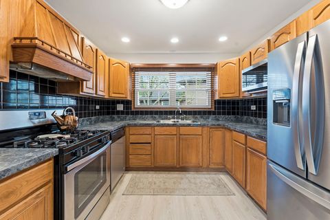 Tiny photo for 424 Assembly Drive, Bolingbrook, IL 60440 (MLS # 12623853)