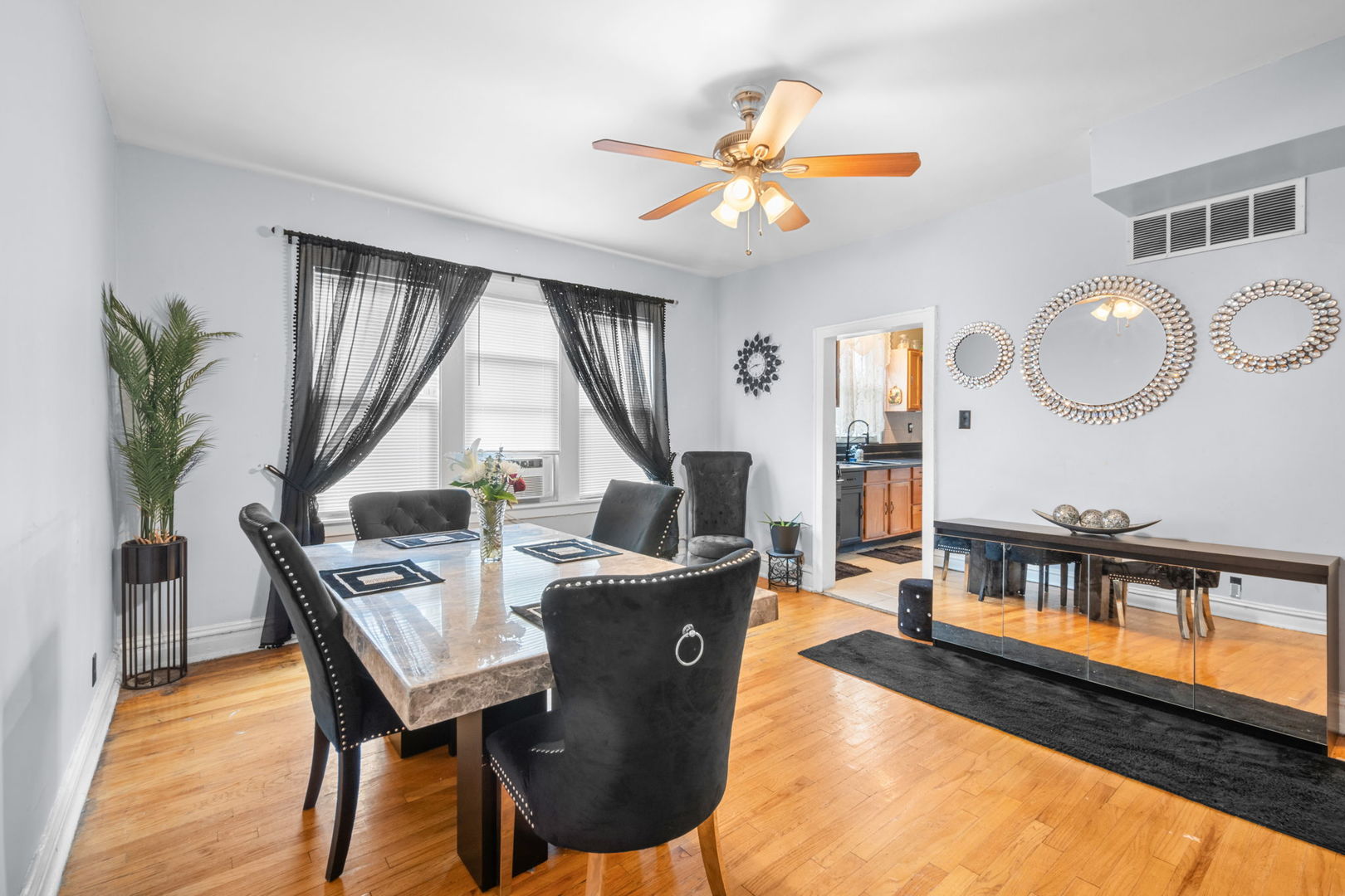 5540 W Congress Parkway