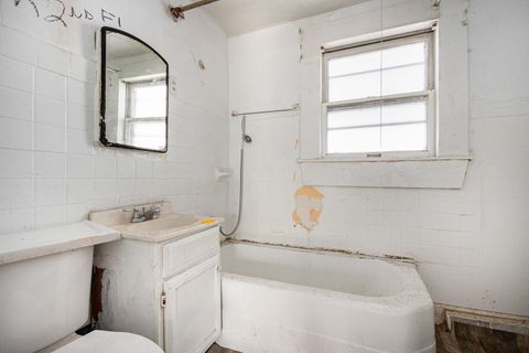 Tiny photo for 9158 S Clyde Avenue, Chicago, IL 60617 (MLS # 12588561)