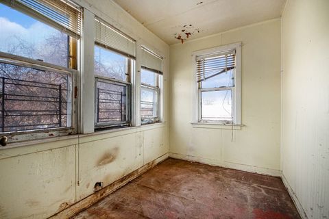 Tiny photo for 9158 S Clyde Avenue, Chicago, IL 60617 (MLS # 12588561)