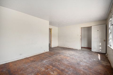 Tiny photo for 9158 S Clyde Avenue, Chicago, IL 60617 (MLS # 12588561)