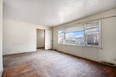 Tiny photo for 9158 S Clyde Avenue, Chicago, IL 60617 (MLS # 12588561)
