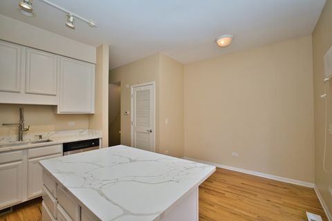 Tiny photo for 353 E Eastgate Place, Chicago, IL 60616 (MLS # 12412757)