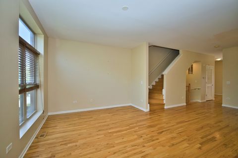 Tiny photo for 353 E Eastgate Place, Chicago, IL 60616 (MLS # 12412757)