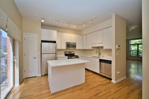 Tiny photo for 353 E Eastgate Place, Chicago, IL 60616 (MLS # 12412757)