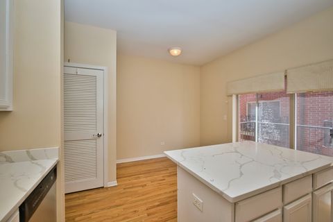 Tiny photo for 353 E Eastgate Place, Chicago, IL 60616 (MLS # 12412757)