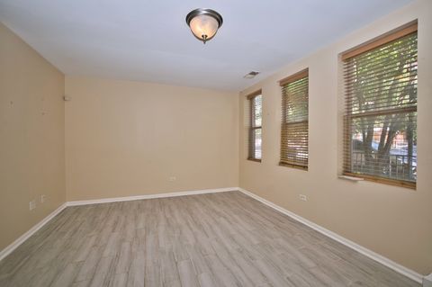 Tiny photo for 353 E Eastgate Place, Chicago, IL 60616 (MLS # 12412757)