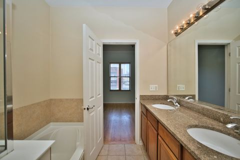 Tiny photo for 353 E Eastgate Place, Chicago, IL 60616 (MLS # 12412757)