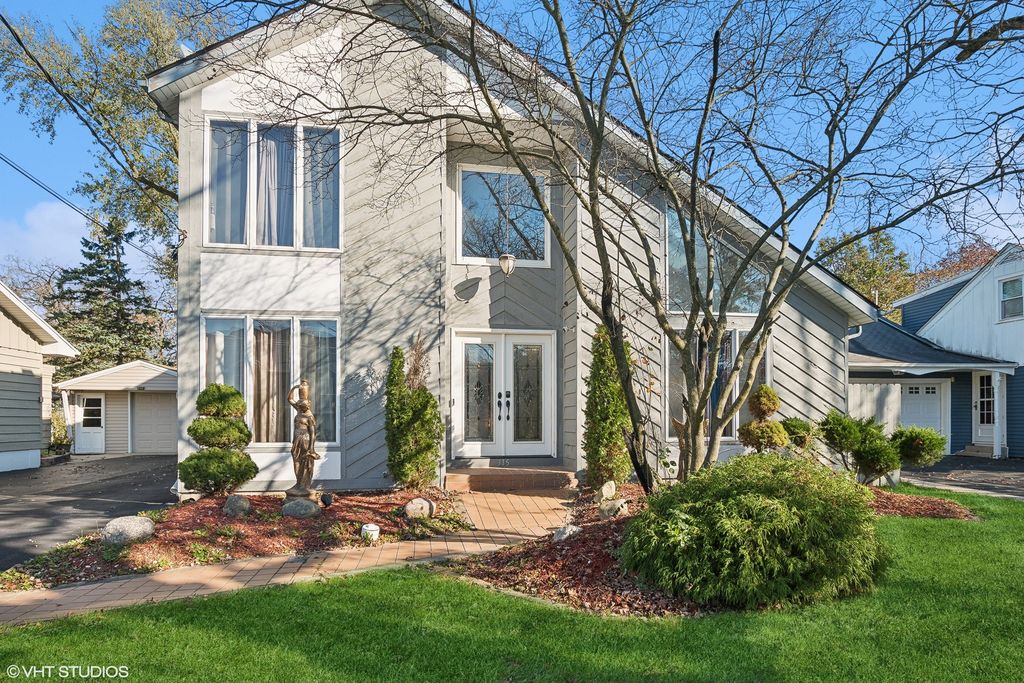 Photo for 315 Leverette Street, Thornton, IL 60476 (MLS # 12427759)