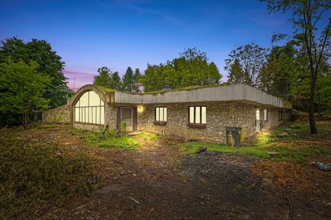 Tiny photo for 9033 Winn Road, Spring Grove, IL 60081 (MLS # 12484497)