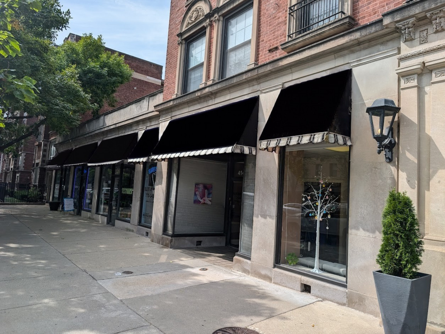 4144 N Sheridan Road