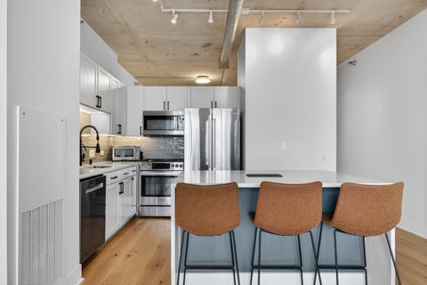 Tiny photo for 720 N Larrabee Street #1605, Chicago, IL 60654 (MLS # 12673846)