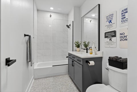 Tiny photo for 720 N Larrabee Street #1605, Chicago, IL 60654 (MLS # 12673846)
