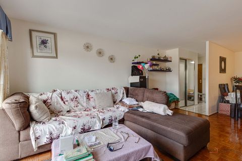 Tiny photo for 5506 Lincoln Avenue N #A316, Morton Grove, IL 60053 (MLS # 12580275)