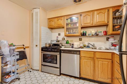Tiny photo for 5506 Lincoln Avenue N #A316, Morton Grove, IL 60053 (MLS # 12580275)