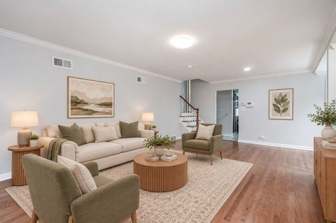 Tiny photo for 7261 N East Prairie Road, Lincolnwood, IL 60712 (MLS # 12774876)