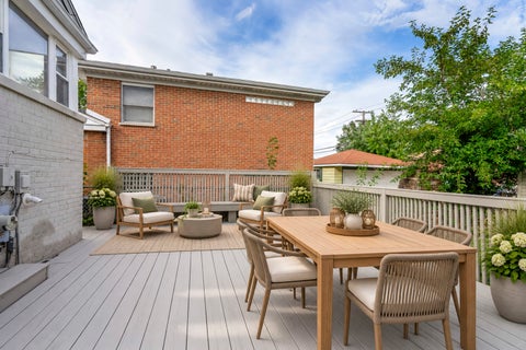 Tiny photo for 7261 N East Prairie Road, Lincolnwood, IL 60712 (MLS # 12774876)
