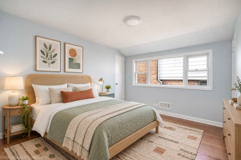 Tiny photo for 7261 N East Prairie Road, Lincolnwood, IL 60712 (MLS # 12774876)