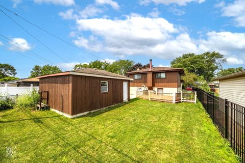 A home in Oak Lawn