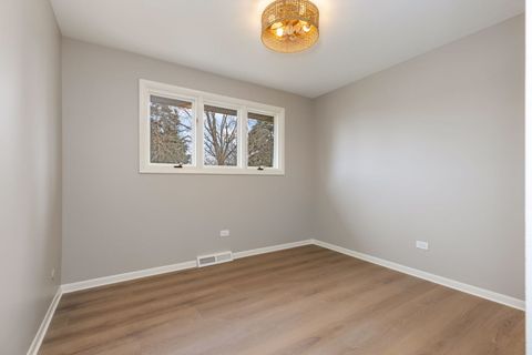 Tiny photo for 8518 Candlelight West Drive, Willow Springs, IL 60480 (MLS # 12610516)