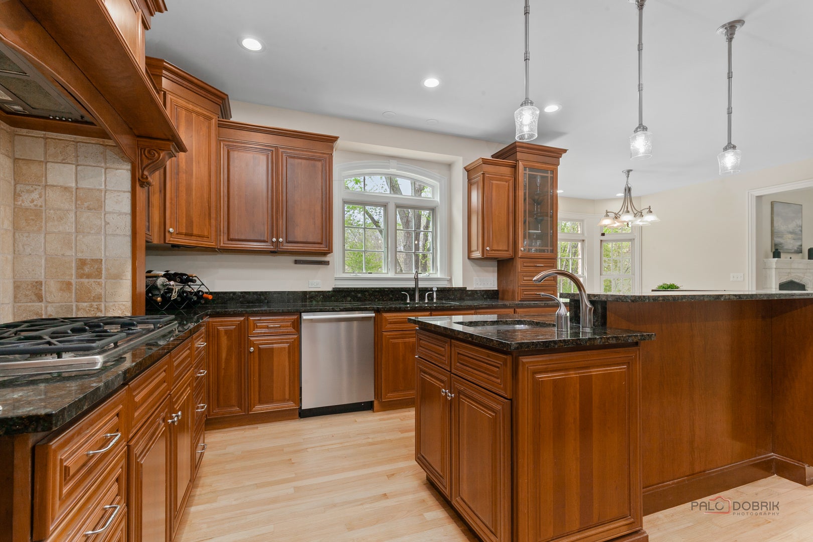 14805 Creekside Path, Libertyville, IL, 60048, USA, 5 Bedrooms Bedrooms, ,5 BathroomsBathrooms,Residential,Active,14805 Creekside Path,12675518