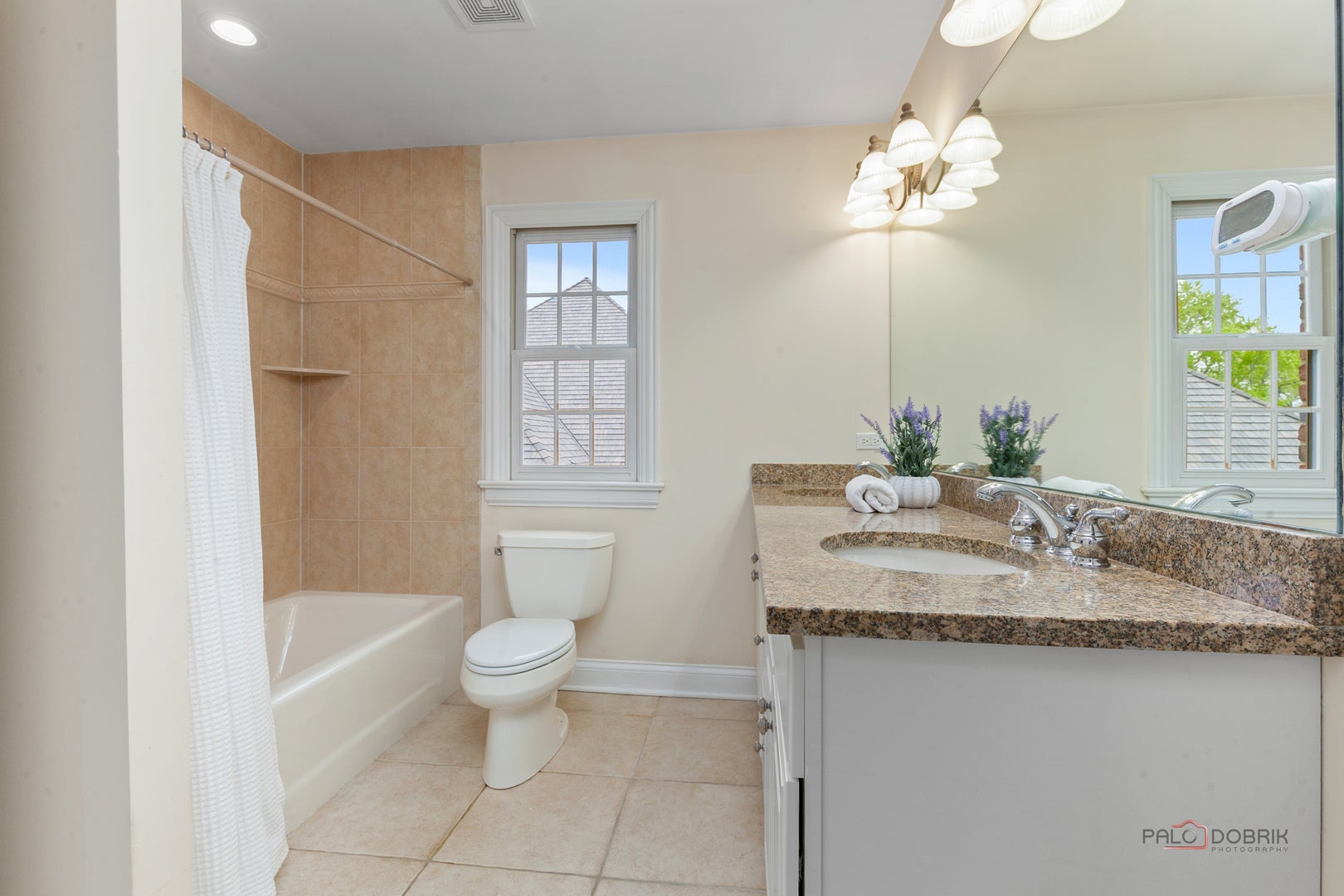 14805 Creekside Path, Libertyville, IL, 60048, USA, 5 Bedrooms Bedrooms, ,5 BathroomsBathrooms,Residential,Active,14805 Creekside Path,12675518