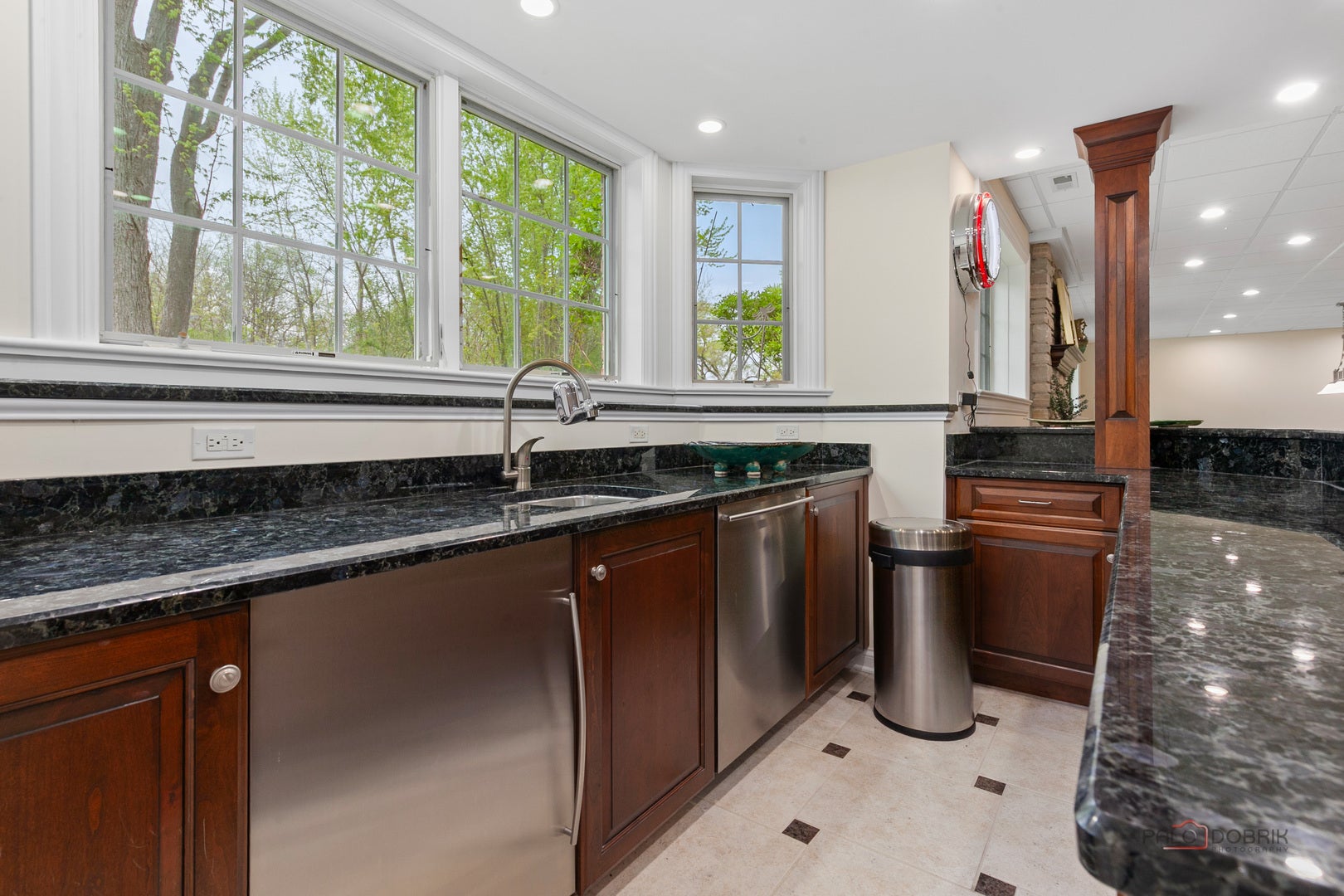 14805 Creekside Path, Libertyville, IL, 60048, USA, 5 Bedrooms Bedrooms, ,5 BathroomsBathrooms,Residential,Active,14805 Creekside Path,12675518
