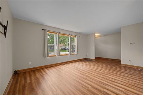 Tiny photo for 124 Heathgate Road, Montgomery, IL 60538 (MLS # 12478438)