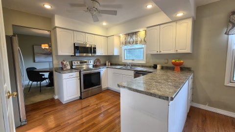 Tiny photo for 4470 18th Street, Bettendorf, IA 52722 (MLS # 12727538)
