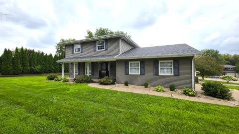 Tiny photo for 4470 18th Street, Bettendorf, IA 52722 (MLS # 12727538)