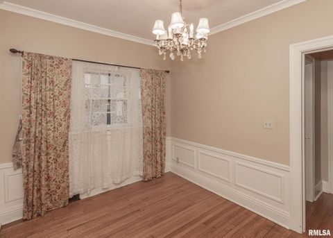 Tiny photo for 2501 BRADY Street, Davenport, IA 52803 (MLS # QC4269685)