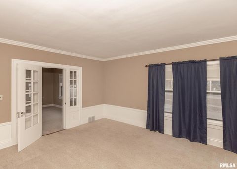 Tiny photo for 2501 BRADY Street, Davenport, IA 52803 (MLS # QC4269685)