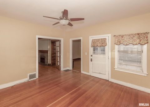 Tiny photo for 2501 BRADY Street, Davenport, IA 52803 (MLS # QC4269685)